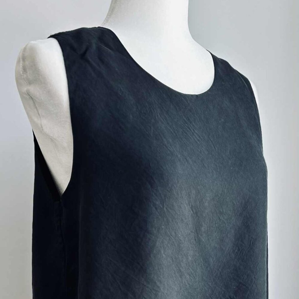 RUDSAK Black Cupro-Viscose Layered Sleeveless Blouse with Keyhole Back – US L